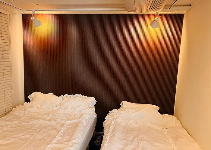 Apartment 1 Minute From Hongdae Entrance Station #4 Beds #hotel Bedding #hongdae Main Street #famous Restaurants #luggage Storage #popular #3 #melow Hongdae