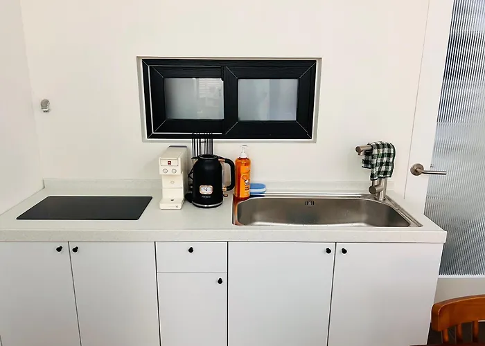 1 Minute From Hongdae Entrance Station #4 Beds #hotel Bedding #hongdae Main Street #famous Restaurants #luggage Storage #popular #3 #melow Hongdae Apartment *