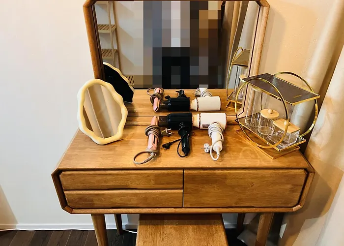1 Minute From Hongdae Entrance Station #4 Beds #hotel Bedding #hongdae Main Street #famous Restaurants #luggage Storage #popular #3 #melow Hongdae Apartment *