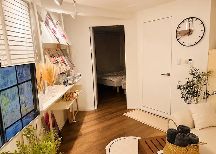 1 Minute From Hongdae Entrance Station #4 Beds #hotel Bedding #hongdae Main Street #famous Restaurants #luggage Storage #popular #3 #melow Hongdae